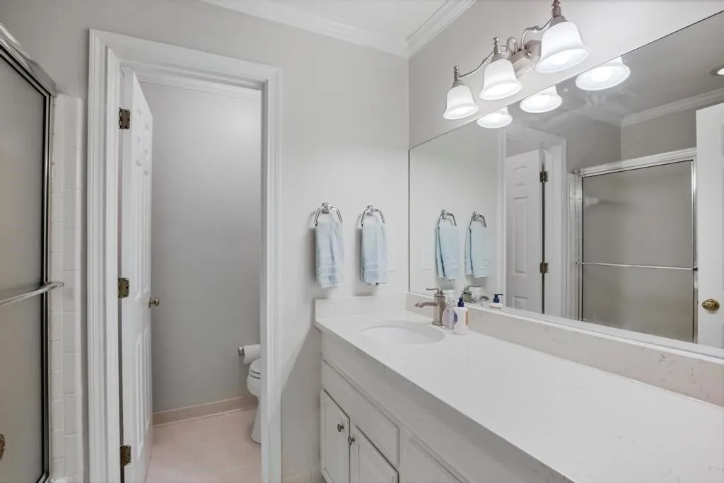 7155 Roswell Road Unit 5, Sandy Springs, Georgia 30328, 3 Bedrooms Bedrooms, ,2 BathroomsBathrooms,Residential,Sold,7155 Roswell Road Unit 5,7243730