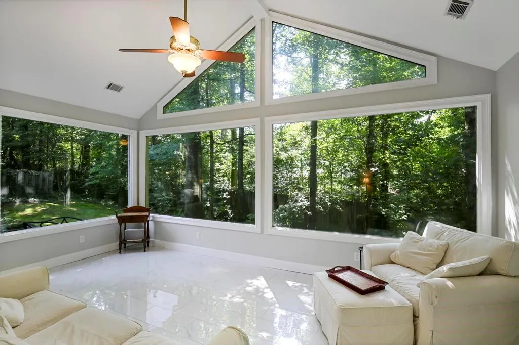 7155 Roswell Road Unit 5, Sandy Springs, Georgia 30328, 3 Bedrooms Bedrooms, ,2 BathroomsBathrooms,Residential,Sold,7155 Roswell Road Unit 5,7243730
