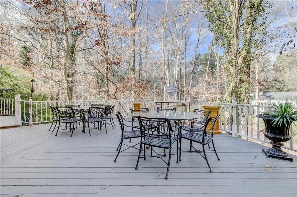 1530 Northwold Drive, Sandy Springs, Georgia 30350, 5 Bedrooms Bedrooms, ,4 BathroomsBathrooms,Residential,Sold,1530 Northwold Drive,6771169