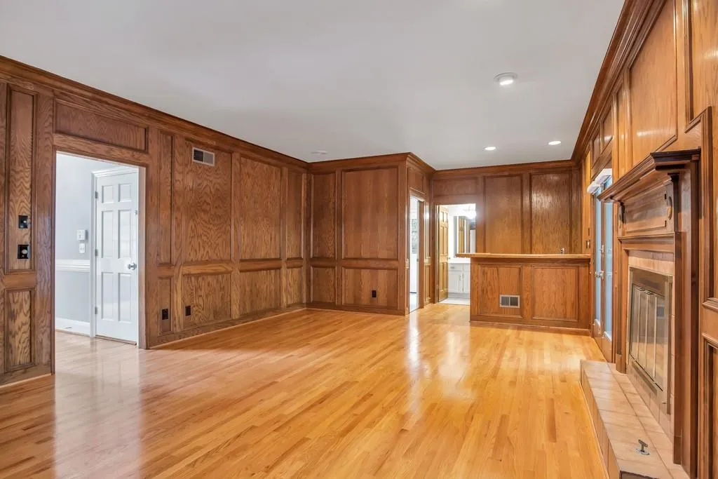 890 Waddington Court, Sandy Springs, Georgia 30350, 4 Bedrooms Bedrooms, ,3 BathroomsBathrooms,Residential,Sold,890 Waddington Court,6629837