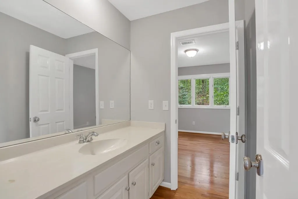 890 Waddington Court, Sandy Springs, Georgia 30350, 4 Bedrooms Bedrooms, ,3 BathroomsBathrooms,Residential,Sold,890 Waddington Court,6629837