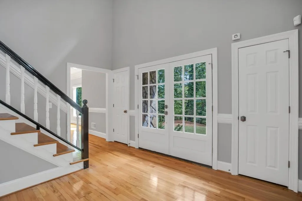 890 Waddington Court, Sandy Springs, Georgia 30350, 4 Bedrooms Bedrooms, ,3 BathroomsBathrooms,Residential,Sold,890 Waddington Court,6629837