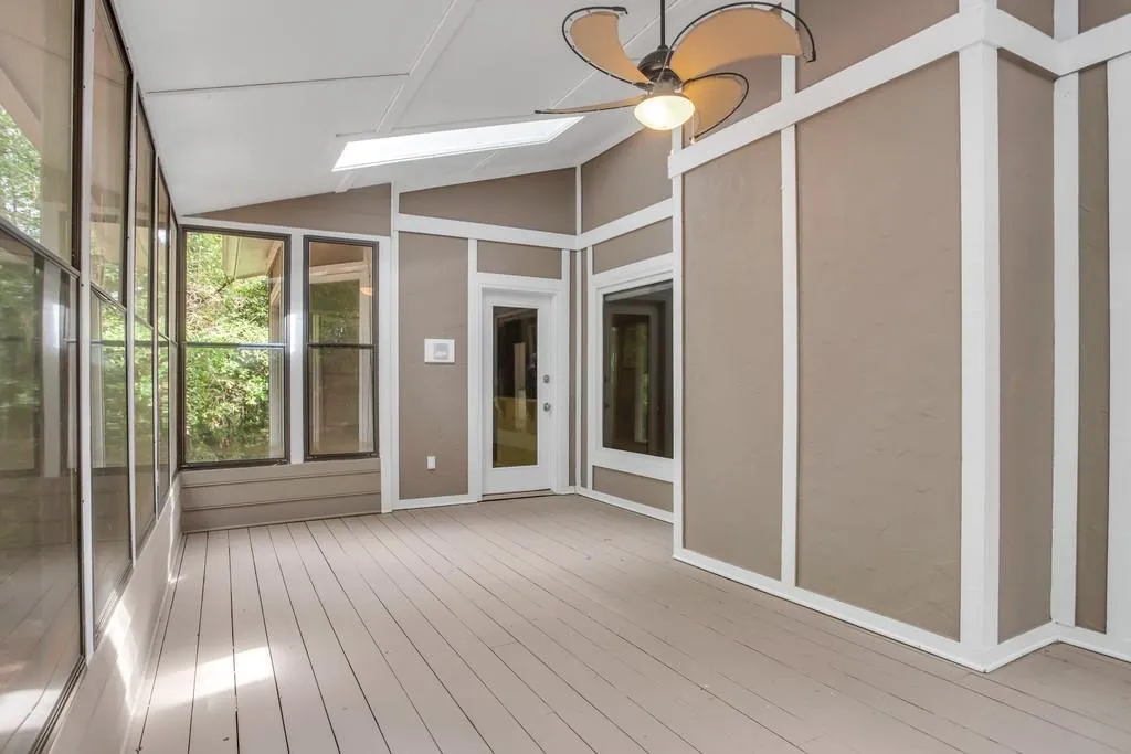 890 Waddington Court, Sandy Springs, Georgia 30350, 4 Bedrooms Bedrooms, ,3 BathroomsBathrooms,Residential,Sold,890 Waddington Court,6629837