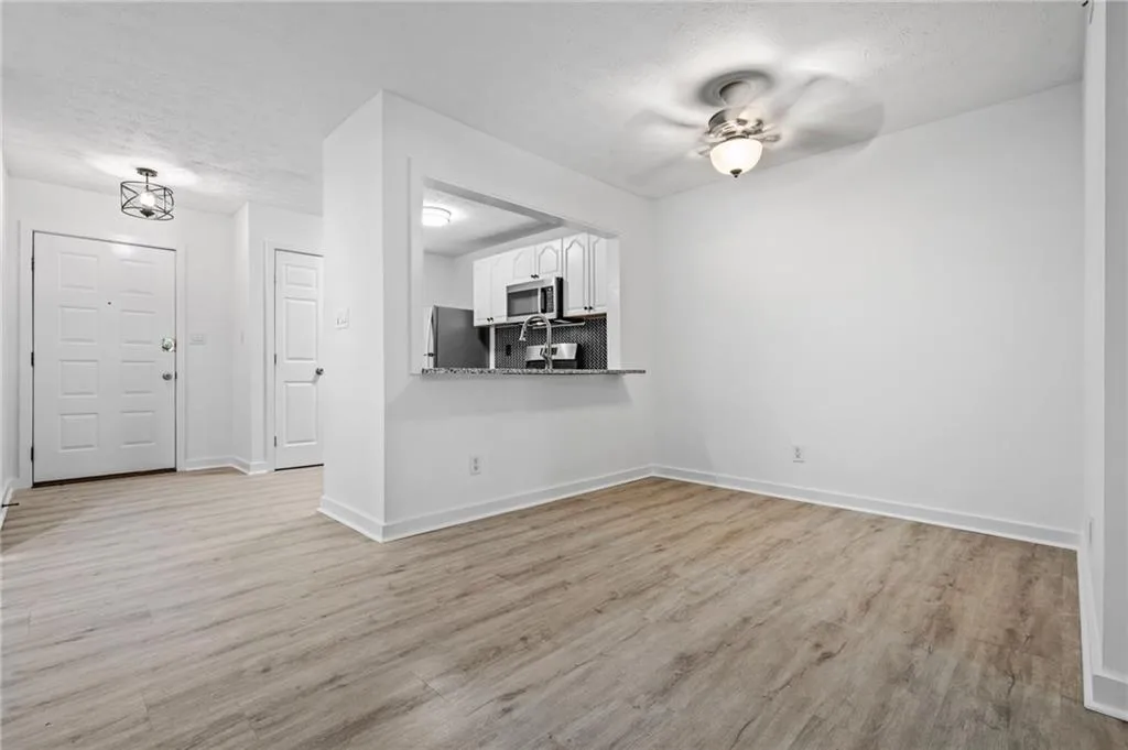102 River Run Drive, Atlanta, Georgia 30350, 1 Bedroom Bedrooms, ,1 BathroomBathrooms,Residential,Sold,102 River Run Drive,7676224