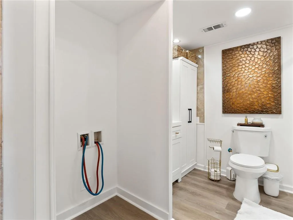 2870 Pharr Court South Nw Unit 2708, Atlanta, Georgia 30305, 1 Bedroom Bedrooms, 0 ,1 BathroomBathrooms,Residential,For Sale,2870 Pharr Court South Nw Unit 2708,7800314