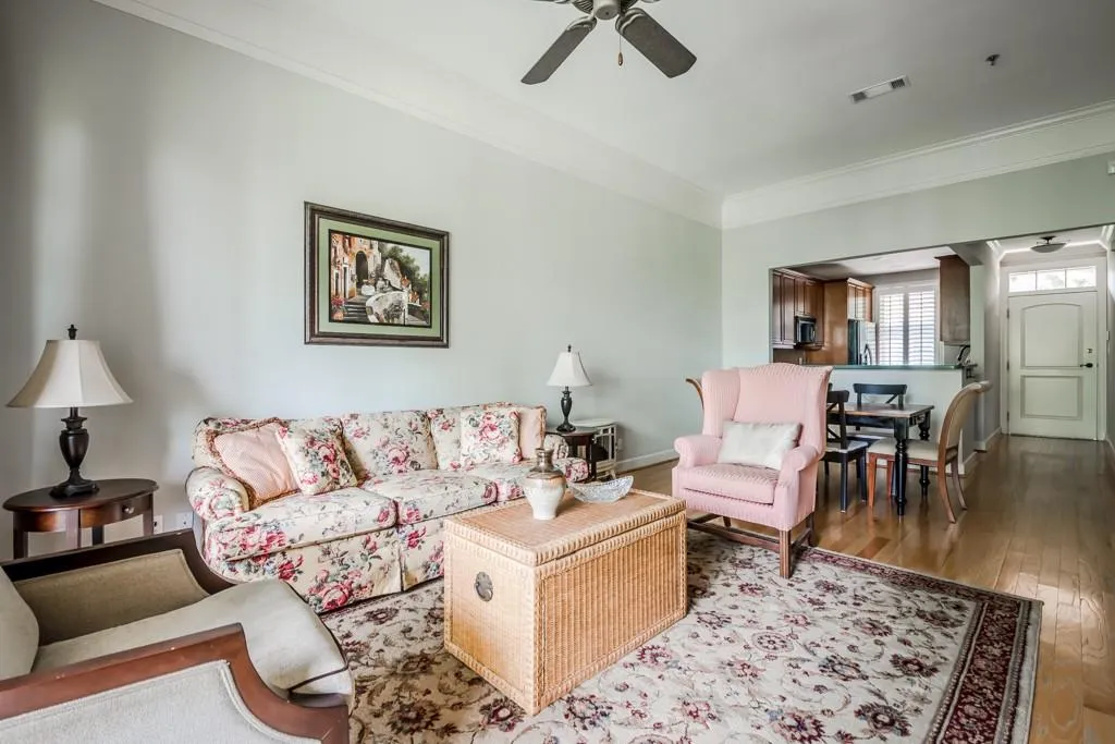 3101 Howell Mill Road Unit 306, Atlanta, Georgia 30327, 2 Bedrooms Bedrooms, ,2 BathroomsBathrooms,Residential,Sold,3101 Howell Mill Road Unit 306,5878065