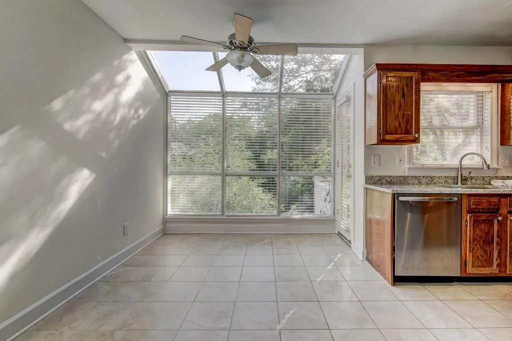 7500 Roswell Road Unit 72, Sandy Springs, Georgia 30350, 2 Bedrooms Bedrooms, ,2 BathroomsBathrooms,Residential,Sold,7500 Roswell Road Unit 72,6031030