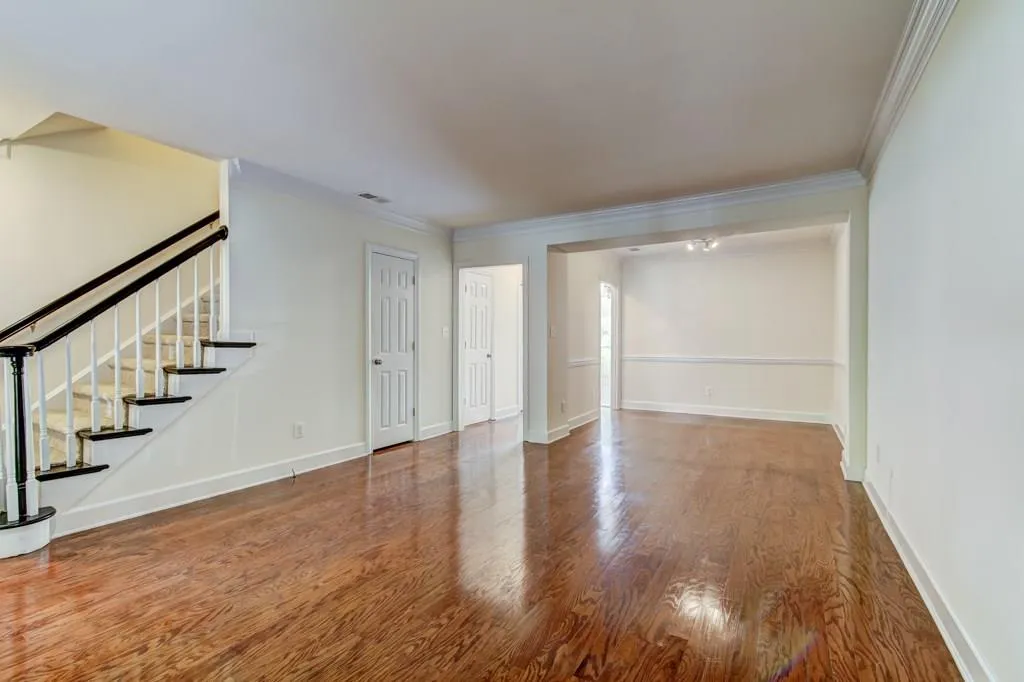 7500 Roswell Road Unit 72, Sandy Springs, Georgia 30350, 2 Bedrooms Bedrooms, ,2 BathroomsBathrooms,Residential,Sold,7500 Roswell Road Unit 72,6031030
