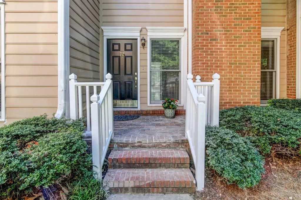 7500 Roswell Road Unit 72, Sandy Springs, Georgia 30350, 2 Bedrooms Bedrooms, ,2 BathroomsBathrooms,Residential,Sold,7500 Roswell Road Unit 72,6031030