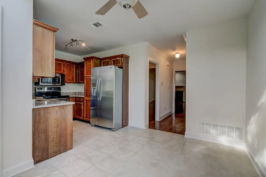 7500 Roswell Road Unit 72, Sandy Springs, Georgia 30350, 2 Bedrooms Bedrooms, ,2 BathroomsBathrooms,Residential,Sold,7500 Roswell Road Unit 72,6031030