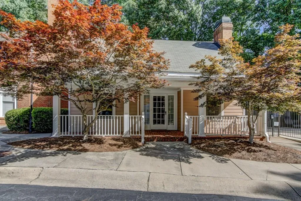 7500 Roswell Road Unit 72, Sandy Springs, Georgia 30350, 2 Bedrooms Bedrooms, ,2 BathroomsBathrooms,Residential,Sold,7500 Roswell Road Unit 72,6031030