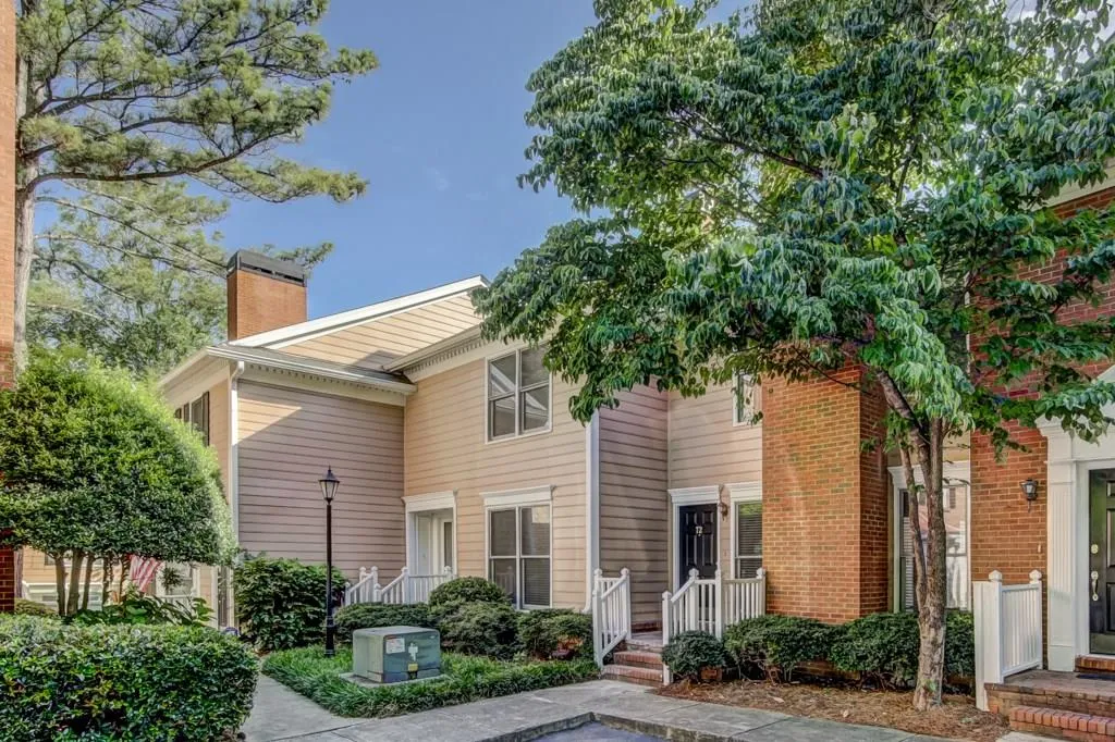 7500 Roswell Road Unit 72, Sandy Springs, Georgia 30350, 2 Bedrooms Bedrooms, ,2 BathroomsBathrooms,Residential,Sold,7500 Roswell Road Unit 72,6031030