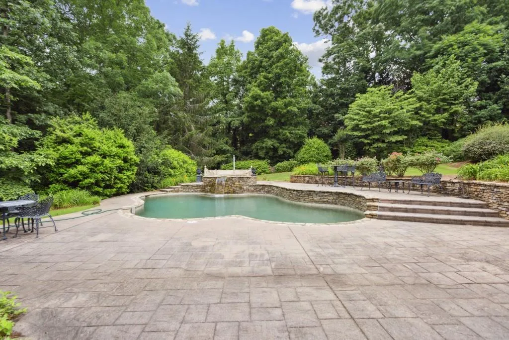 5920 Long Island Drive, Sandy Springs, Georgia 30328, 6 Bedrooms Bedrooms, ,6 BathroomsBathrooms,Residential,Sold,5920 Long Island Drive,7053939