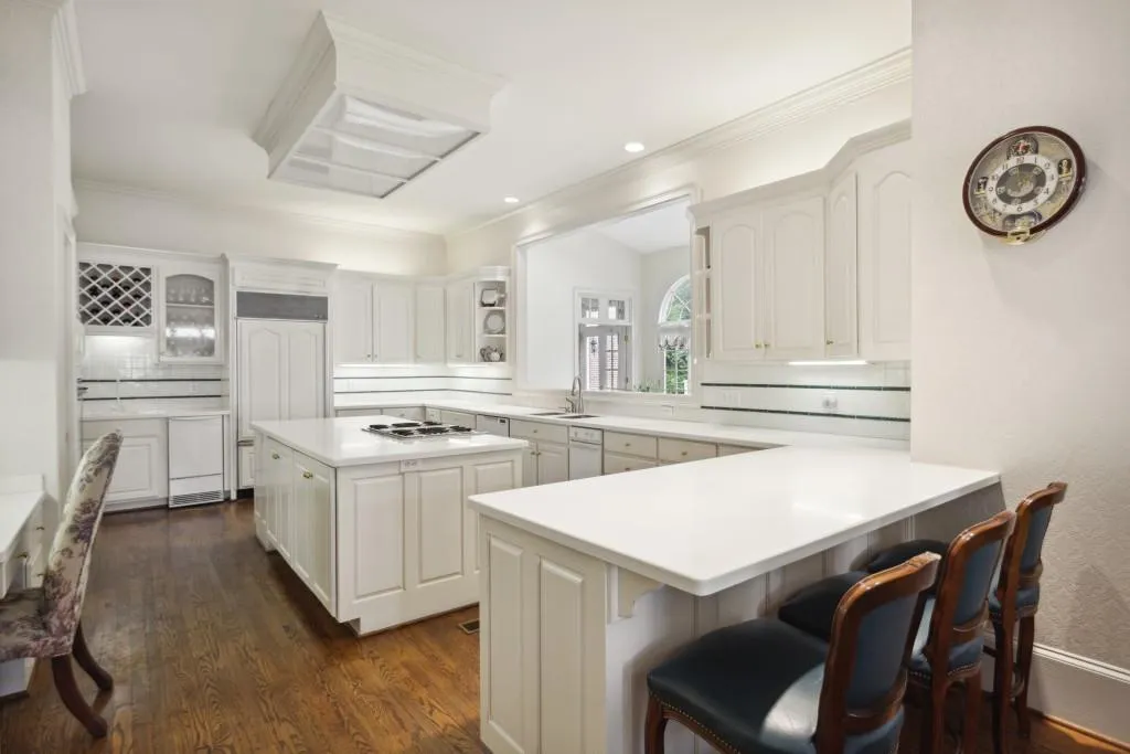5920 Long Island Drive, Sandy Springs, Georgia 30328, 6 Bedrooms Bedrooms, ,6 BathroomsBathrooms,Residential,Sold,5920 Long Island Drive,7053939