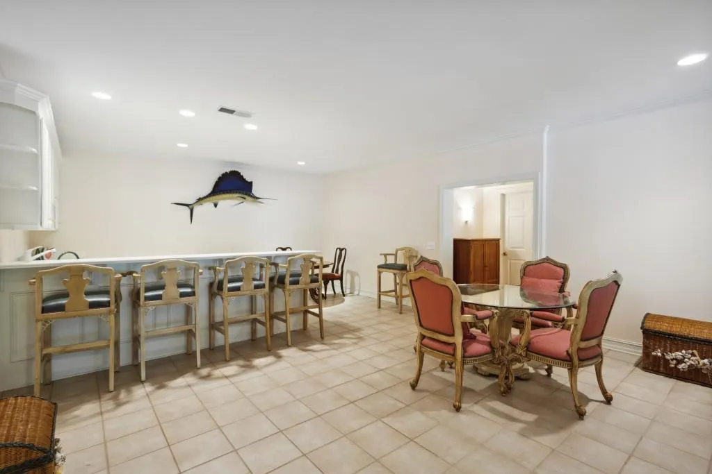 5920 Long Island Drive, Sandy Springs, Georgia 30328, 6 Bedrooms Bedrooms, ,6 BathroomsBathrooms,Residential,Sold,5920 Long Island Drive,7053939
