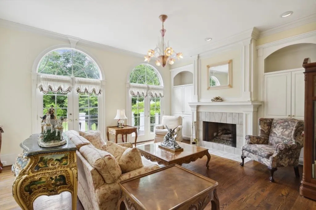 5920 Long Island Drive, Sandy Springs, Georgia 30328, 6 Bedrooms Bedrooms, ,6 BathroomsBathrooms,Residential,Sold,5920 Long Island Drive,7053939
