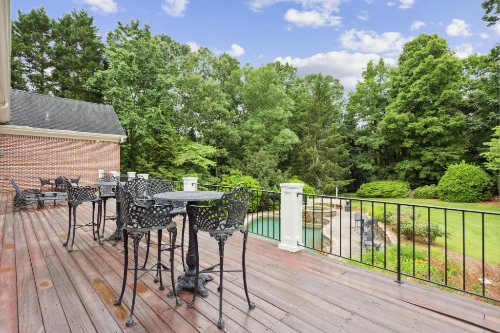 5920 Long Island Drive, Sandy Springs, Georgia 30328, 6 Bedrooms Bedrooms, ,6 BathroomsBathrooms,Residential,Sold,5920 Long Island Drive,7053939