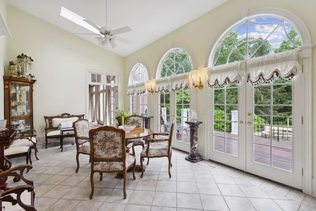 5920 Long Island Drive, Sandy Springs, Georgia 30328, 6 Bedrooms Bedrooms, ,6 BathroomsBathrooms,Residential,Sold,5920 Long Island Drive,7053939