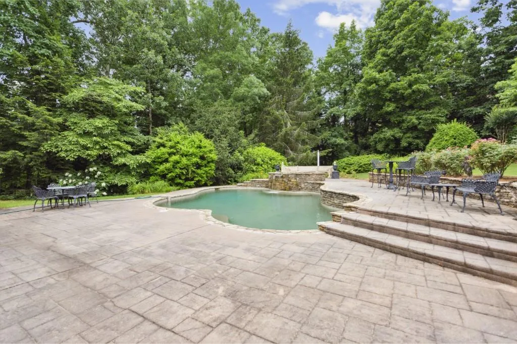 5920 Long Island Drive, Sandy Springs, Georgia 30328, 6 Bedrooms Bedrooms, ,6 BathroomsBathrooms,Residential,Sold,5920 Long Island Drive,7053939