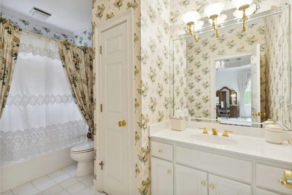 5920 Long Island Drive, Sandy Springs, Georgia 30328, 6 Bedrooms Bedrooms, ,6 BathroomsBathrooms,Residential,Sold,5920 Long Island Drive,7053939