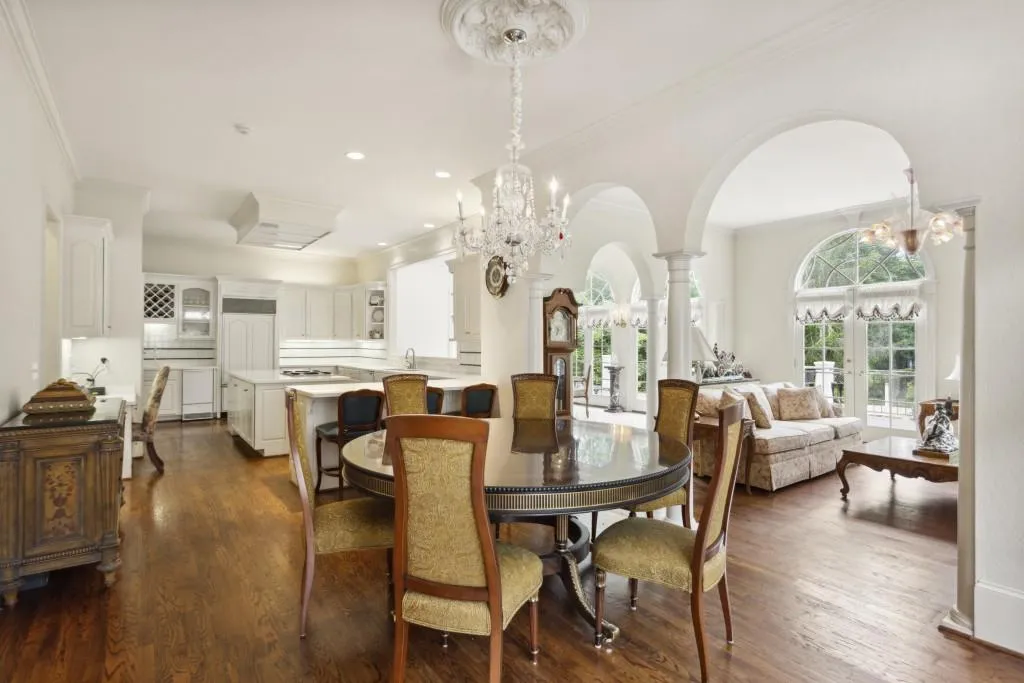 5920 Long Island Drive, Sandy Springs, Georgia 30328, 6 Bedrooms Bedrooms, ,6 BathroomsBathrooms,Residential,Sold,5920 Long Island Drive,7053939