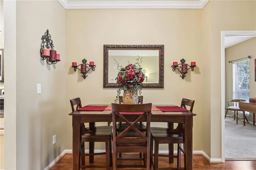 5641 Roswell Road Unit 217, Atlanta, Georgia 30342, 2 Bedrooms Bedrooms, ,2 BathroomsBathrooms,Residential,For Sale,5641 Roswell Road Unit 217,7739584