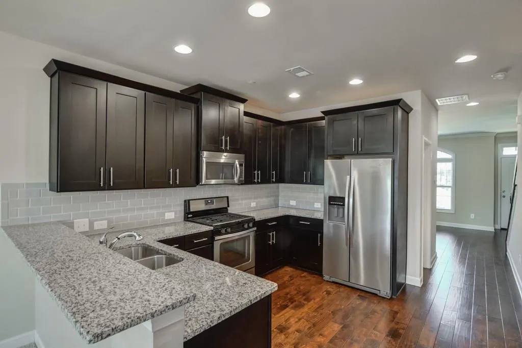 7620 Stoneridge Drive, Sandy Springs, Georgia 30328, 3 Bedrooms Bedrooms, ,3 BathroomsBathrooms,Residential,Sold,7620 Stoneridge Drive,5955645