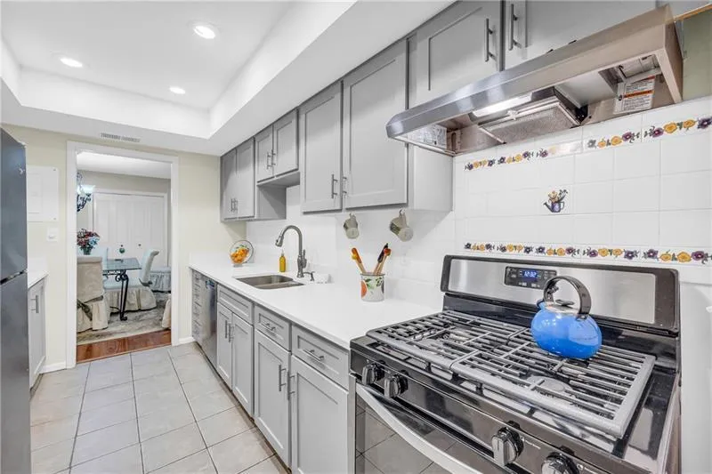 Gas range is perfect for the chef in the house!