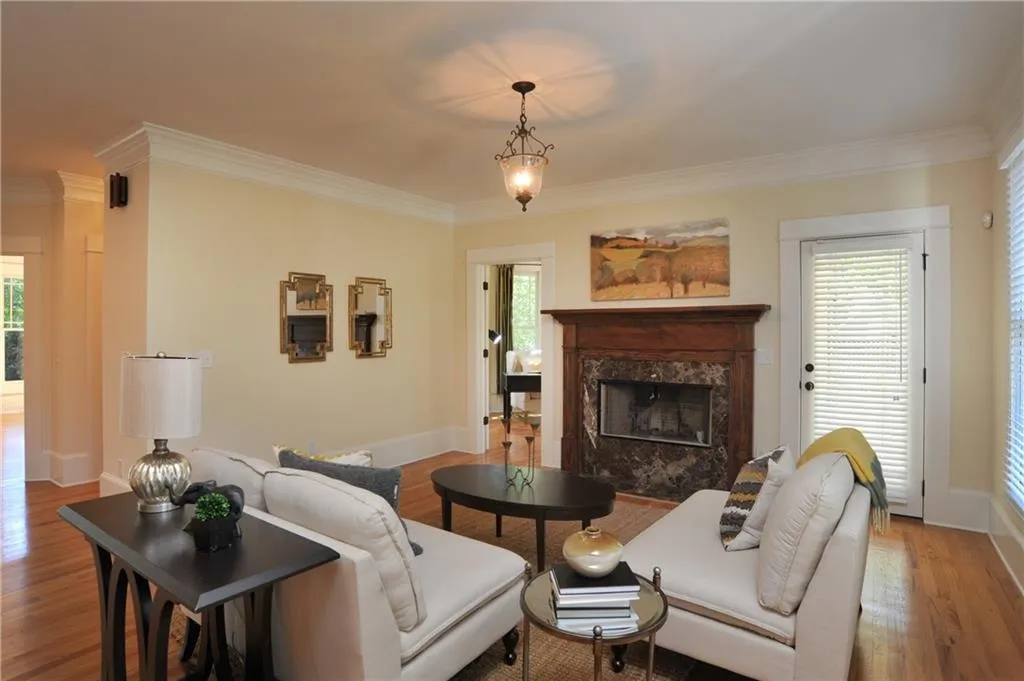 3963 Statewood Road Ne, Atlanta, Georgia 30342, 5 Bedrooms Bedrooms, ,5 BathroomsBathrooms,Residential,Sold,3963 Statewood Road Ne,5747769
