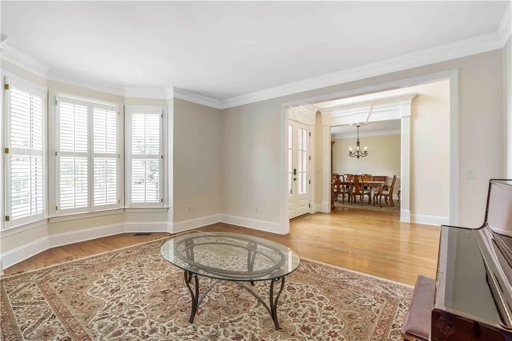 720 Spalding Heights Drive, Sandy Springs, Georgia 30350, 5 Bedrooms Bedrooms, ,4 BathroomsBathrooms,Residential,Sold,720 Spalding Heights Drive,6889300