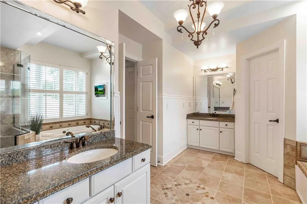 720 Spalding Heights Drive, Sandy Springs, Georgia 30350, 5 Bedrooms Bedrooms, ,4 BathroomsBathrooms,Residential,Sold,720 Spalding Heights Drive,6889300