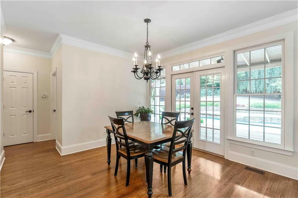 720 Spalding Heights Drive, Sandy Springs, Georgia 30350, 5 Bedrooms Bedrooms, ,4 BathroomsBathrooms,Residential,Sold,720 Spalding Heights Drive,6889300