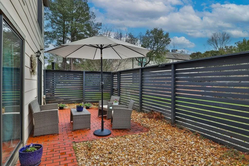 44 Forrest Place Unit 44, Atlanta, Georgia 30328, 3 Bedrooms Bedrooms, ,3 BathroomsBathrooms,Residential,Sold,44 Forrest Place Unit 44,7168390
