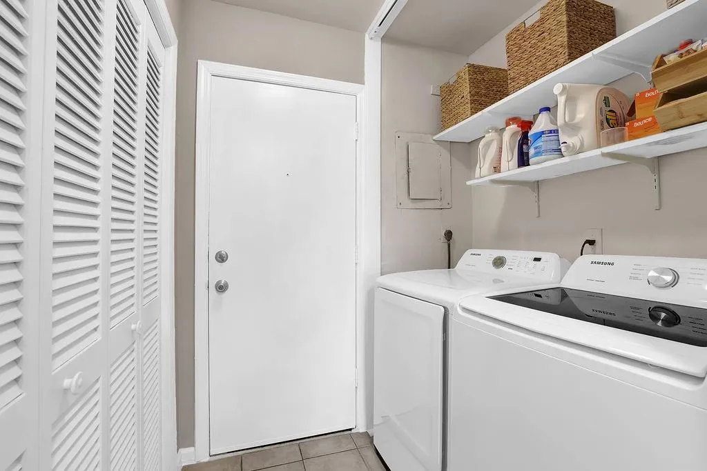 44 Forrest Place Unit 44, Atlanta, Georgia 30328, 3 Bedrooms Bedrooms, ,3 BathroomsBathrooms,Residential,Sold,44 Forrest Place Unit 44,7168390
