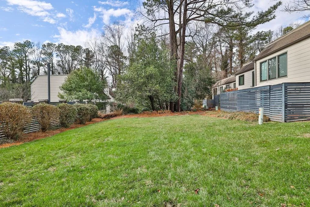 44 Forrest Place Unit 44, Atlanta, Georgia 30328, 3 Bedrooms Bedrooms, ,3 BathroomsBathrooms,Residential,Sold,44 Forrest Place Unit 44,7168390