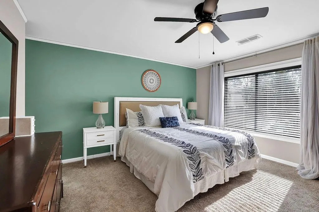 44 Forrest Place Unit 44, Atlanta, Georgia 30328, 3 Bedrooms Bedrooms, ,3 BathroomsBathrooms,Residential,Sold,44 Forrest Place Unit 44,7168390