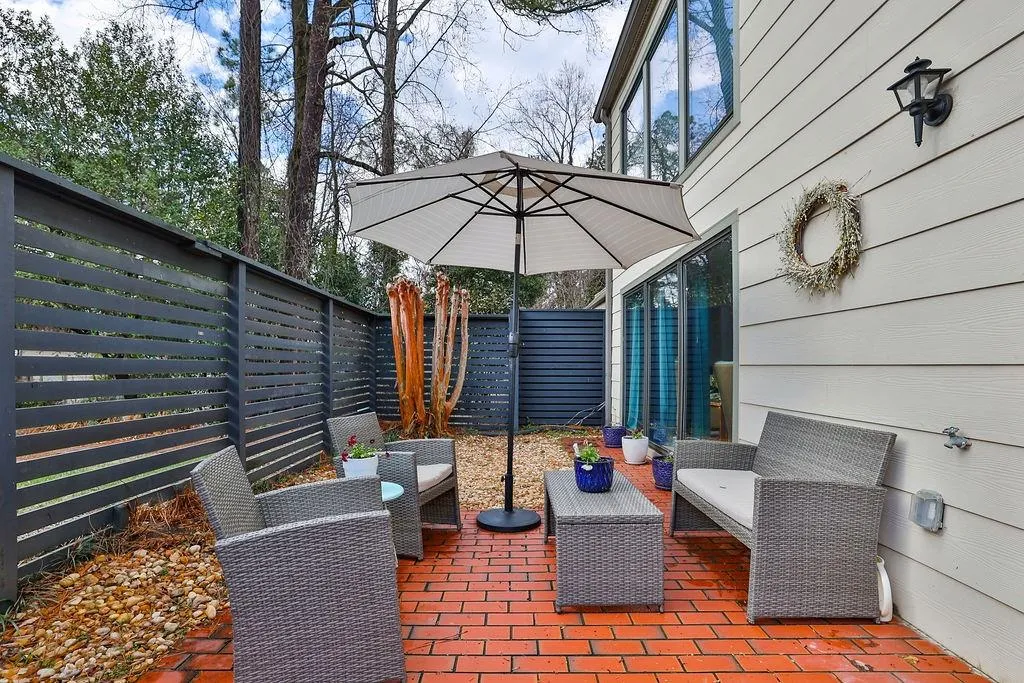44 Forrest Place Unit 44, Atlanta, Georgia 30328, 3 Bedrooms Bedrooms, ,3 BathroomsBathrooms,Residential,Sold,44 Forrest Place Unit 44,7168390
