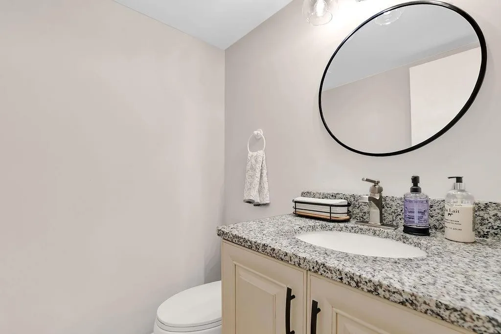 44 Forrest Place Unit 44, Atlanta, Georgia 30328, 3 Bedrooms Bedrooms, ,3 BathroomsBathrooms,Residential,Sold,44 Forrest Place Unit 44,7168390