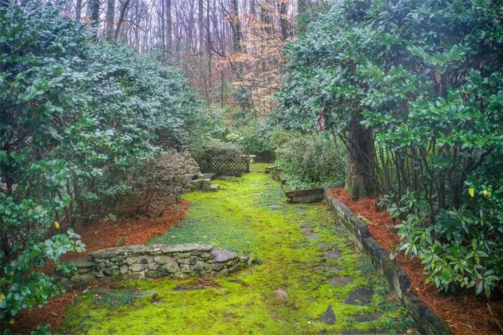 Looks like  a storybook
