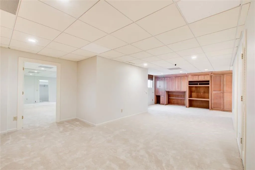 Terrace level living