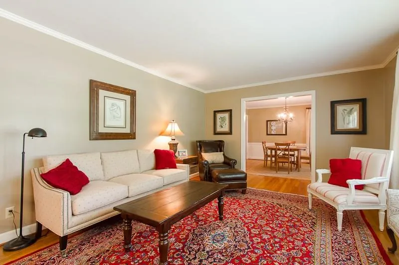 4685 Lake Forrest Drive, Atlanta, Georgia 30342, 3 Bedrooms Bedrooms, ,2 BathroomsBathrooms,Residential,Sold,4685 Lake Forrest Drive,5542949