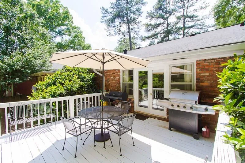 4685 Lake Forrest Drive, Atlanta, Georgia 30342, 3 Bedrooms Bedrooms, ,2 BathroomsBathrooms,Residential,Sold,4685 Lake Forrest Drive,5542949