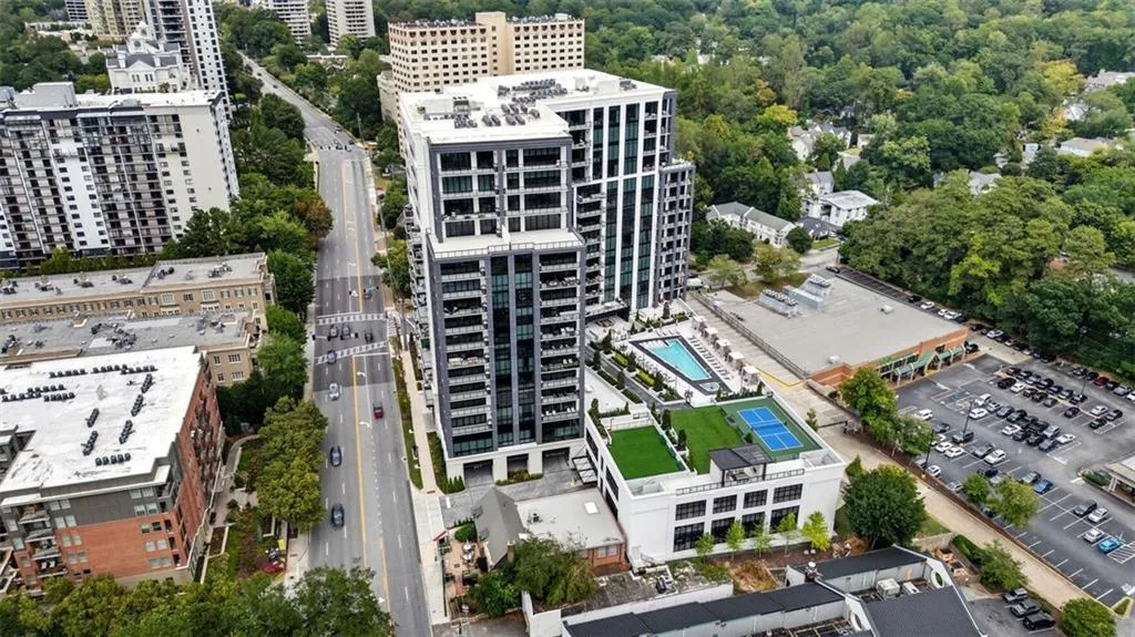 2425 Peachtree Road Ne Unit 1504, Atlanta, Georgia 30305, 2 Bedrooms Bedrooms, ,2 BathroomsBathrooms,Residential,For Sale,2425 Peachtree Road Ne Unit 1504,7657614