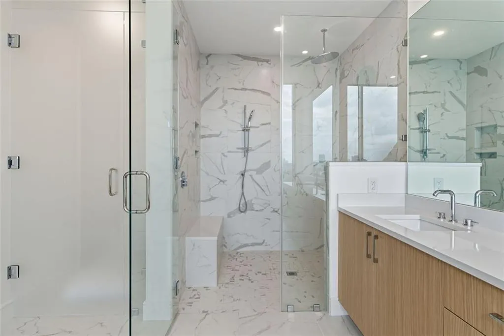 2425 Peachtree Road Ne Unit 1504, Atlanta, Georgia 30305, 2 Bedrooms Bedrooms, ,2 BathroomsBathrooms,Residential,For Sale,2425 Peachtree Road Ne Unit 1504,7657614