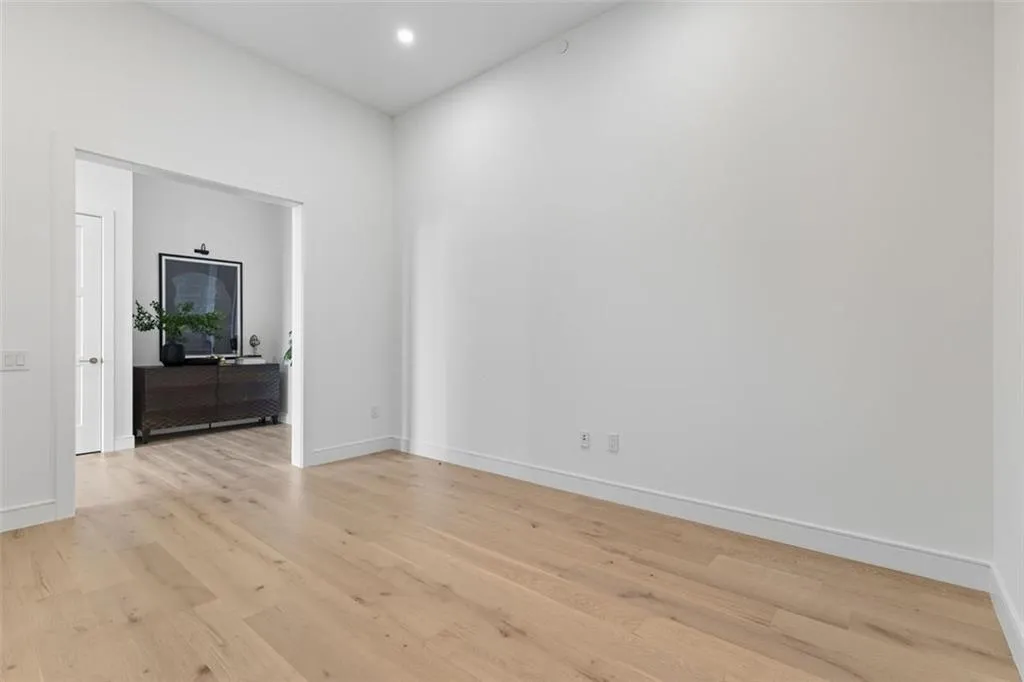 Den- could be office or 3rd bedroom