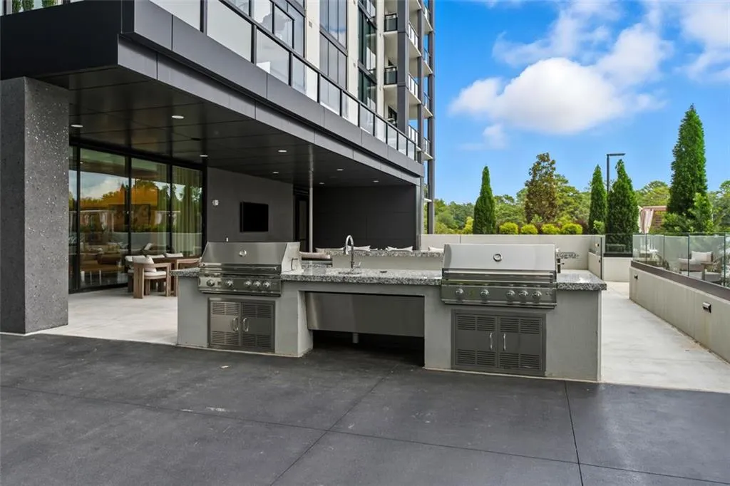 2425 Peachtree Road Ne Unit 1504, Atlanta, Georgia 30305, 2 Bedrooms Bedrooms, ,2 BathroomsBathrooms,Residential,For Sale,2425 Peachtree Road Ne Unit 1504,7657614