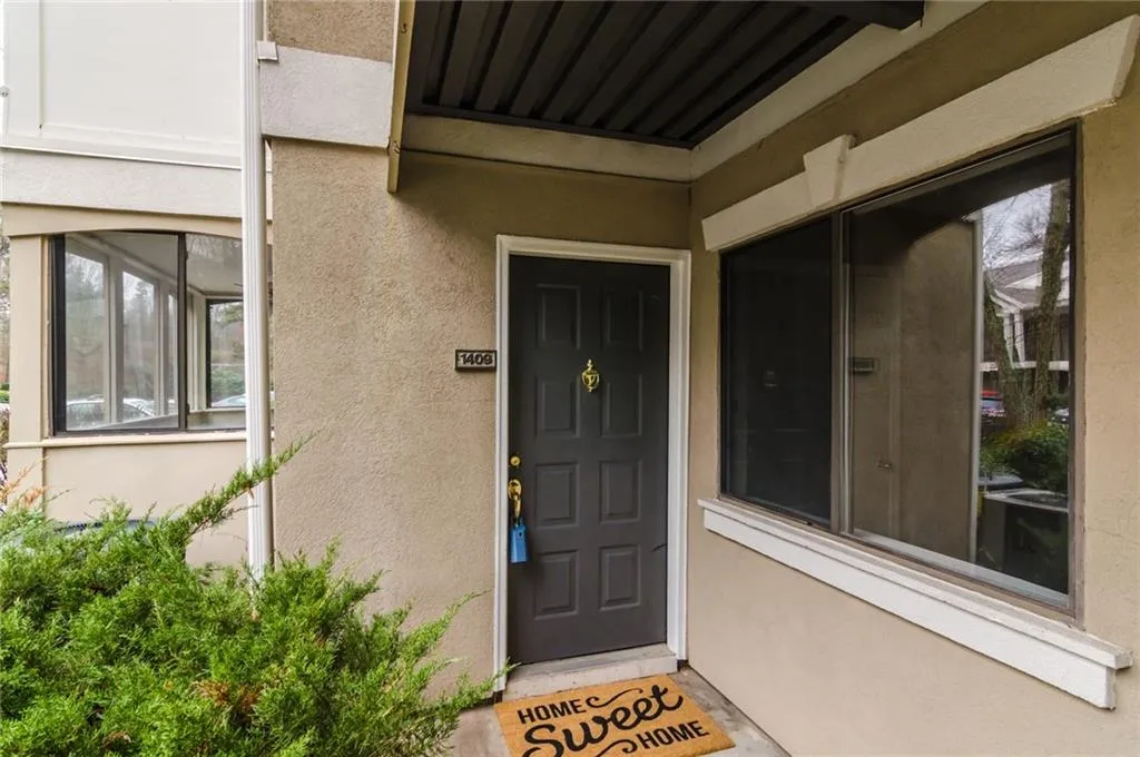 1409 Wingate Way, Sandy Springs, Georgia 30350, 2 Bedrooms Bedrooms, ,2 BathroomsBathrooms,Residential,Sold,1409 Wingate Way,5809400