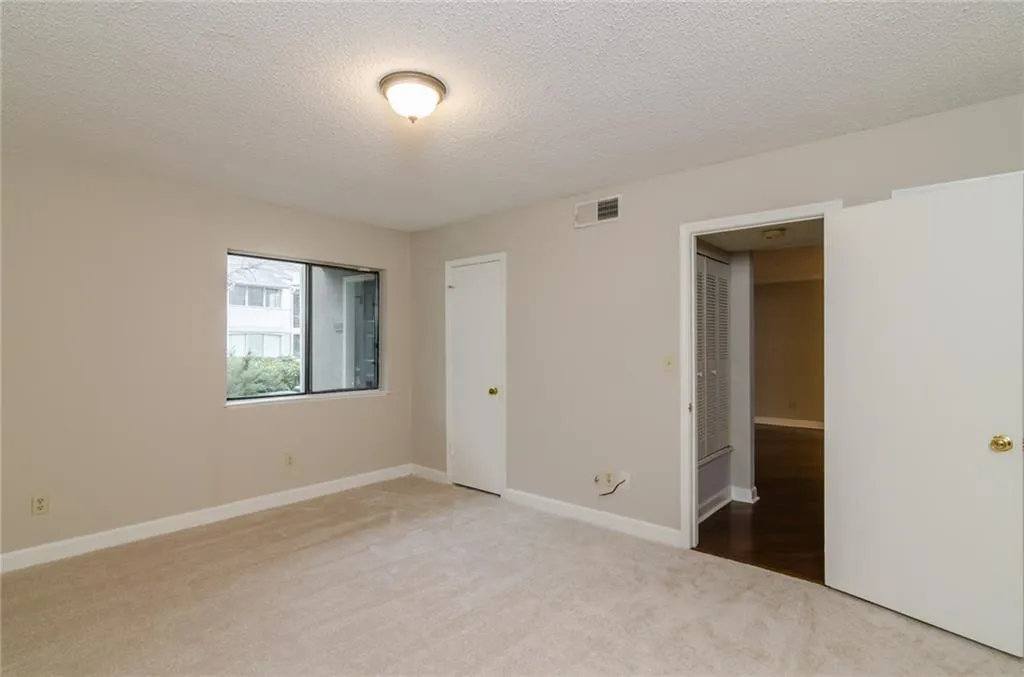 1409 Wingate Way, Sandy Springs, Georgia 30350, 2 Bedrooms Bedrooms, ,2 BathroomsBathrooms,Residential,Sold,1409 Wingate Way,5809400