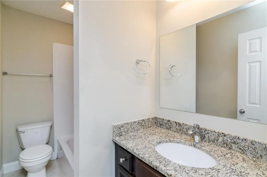 6980 Roswell Road Unit G3, Atlanta, Georgia 30328, 3 Bedrooms Bedrooms, ,2 BathroomsBathrooms,Residential,Sold,6980 Roswell Road Unit G3,5846584