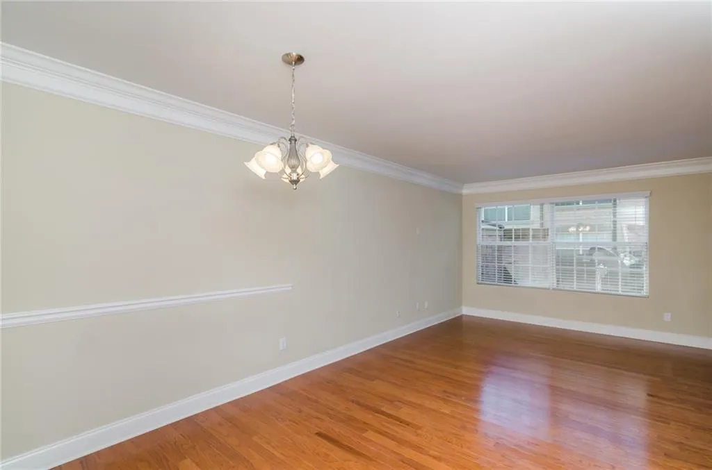 6980 Roswell Road Unit G3, Atlanta, Georgia 30328, 3 Bedrooms Bedrooms, ,2 BathroomsBathrooms,Residential,Sold,6980 Roswell Road Unit G3,5846584